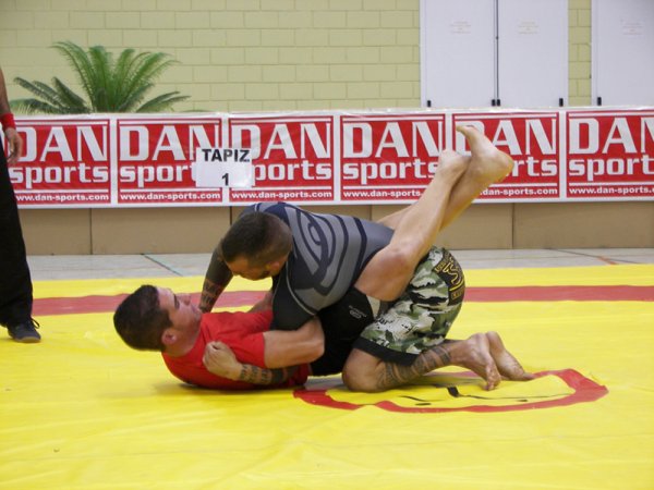 GRAPPLING