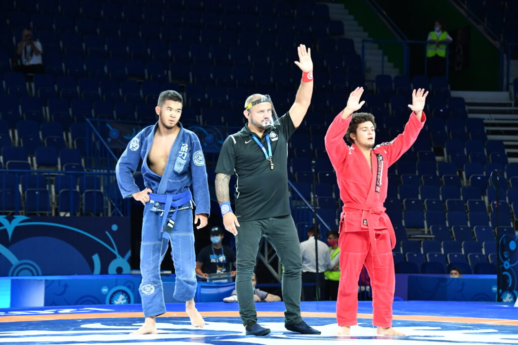 Éxitos en el Campeonato Mundial Junior de Lucha en Ufa Rusia