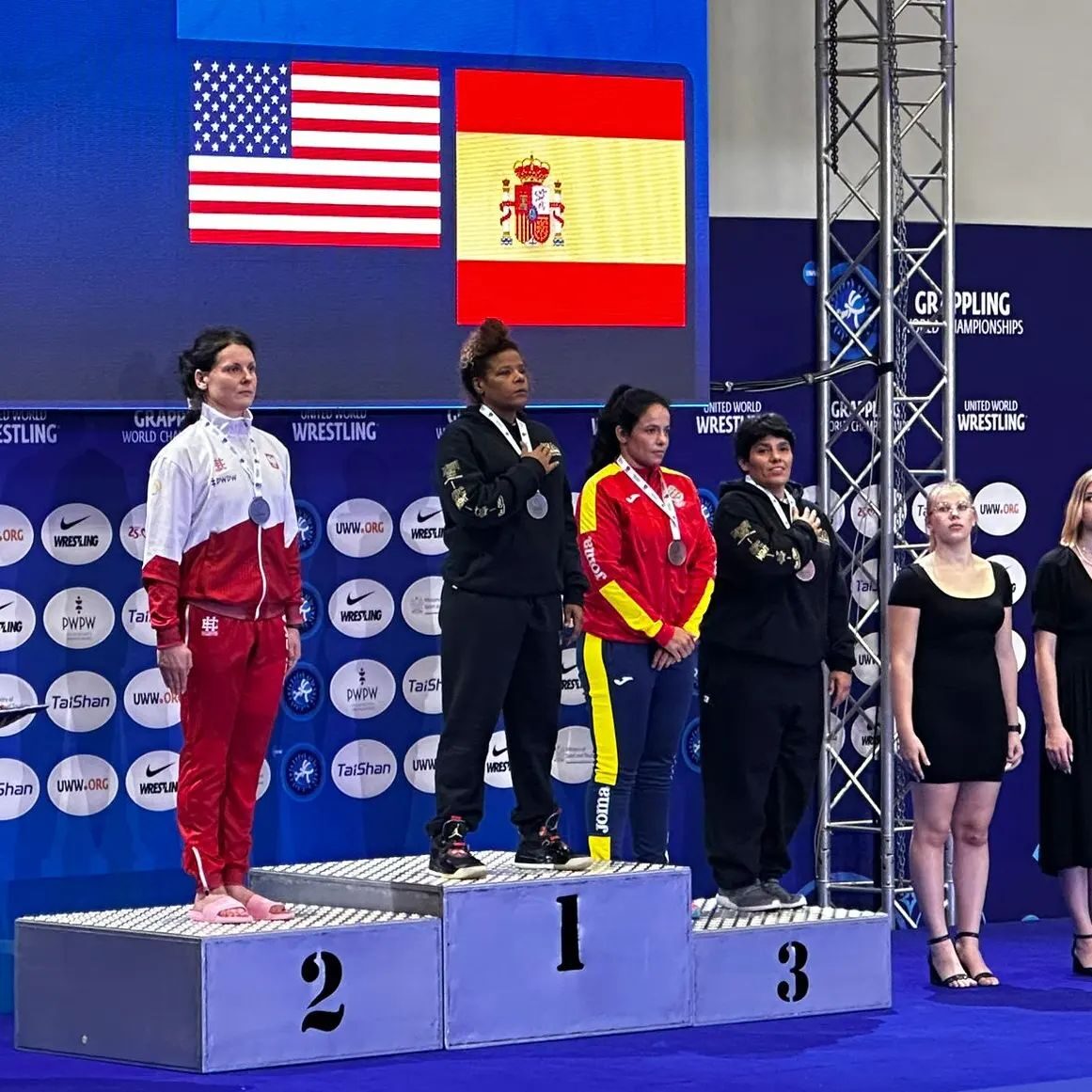 CLAUDIA FORNÉS BRONCE 90KG